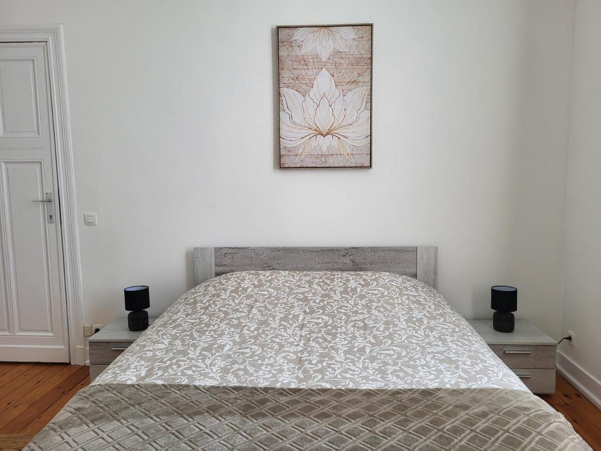 Brussels Bed & Blockchain Private Rooms With Shared Bathroom Etterbeek Dış mekan fotoğraf