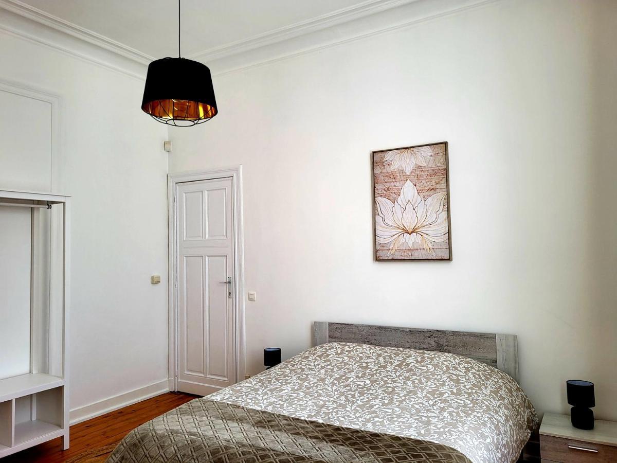 Brussels Bed & Blockchain Private Rooms With Shared Bathroom Etterbeek Dış mekan fotoğraf
