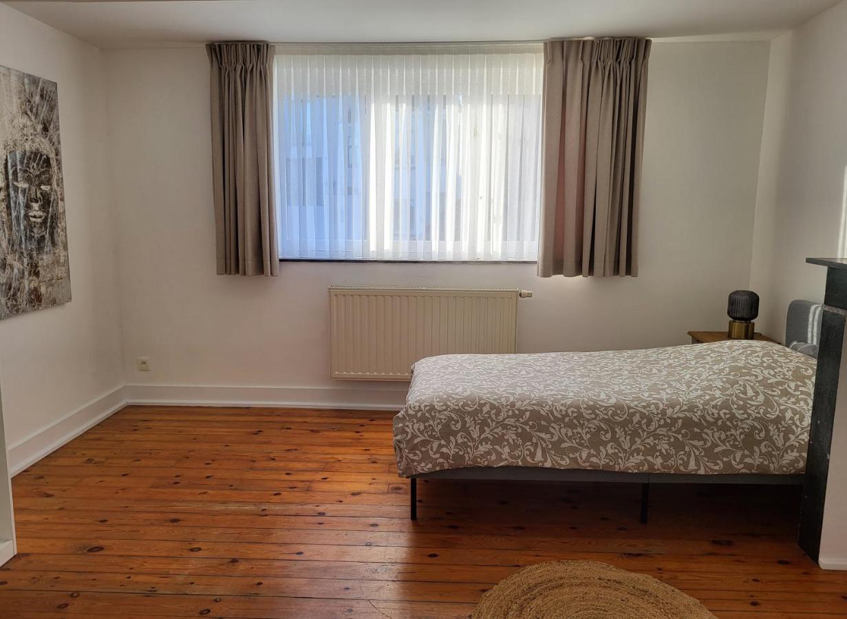 Brussels Bed & Blockchain Private Rooms With Shared Bathroom Etterbeek Dış mekan fotoğraf
