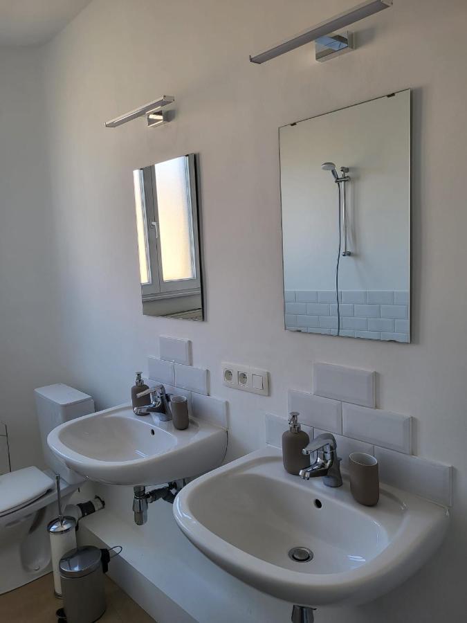 Brussels Bed & Blockchain Private Rooms With Shared Bathroom Etterbeek Dış mekan fotoğraf